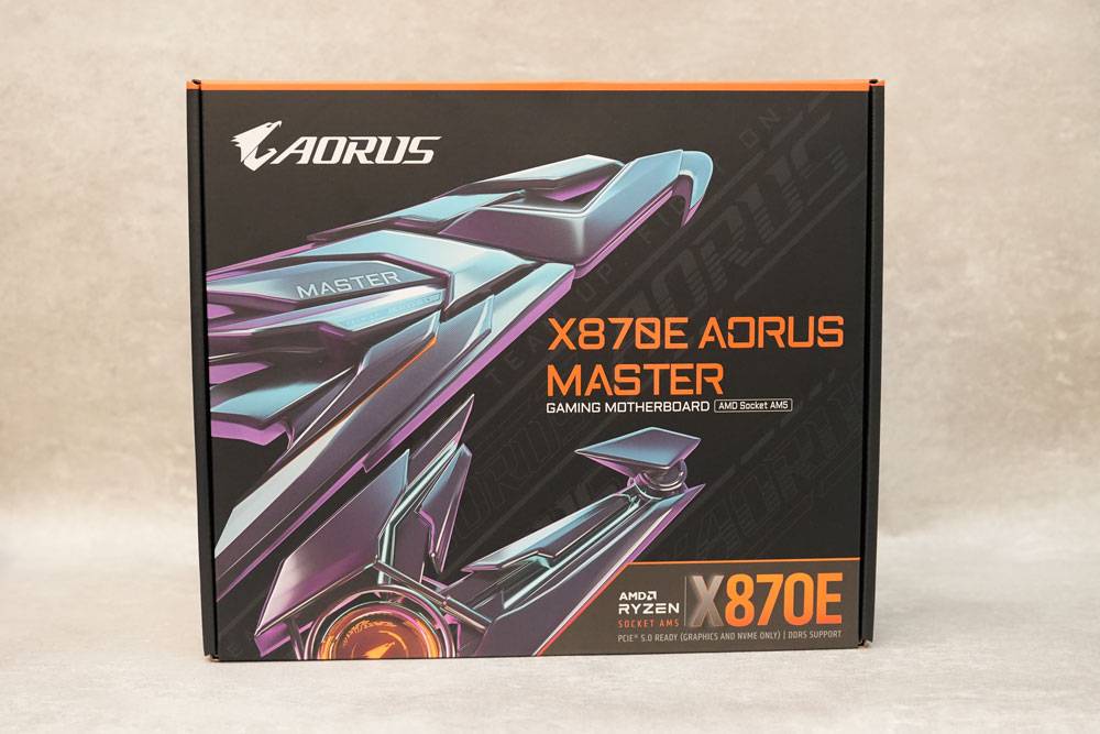 技嘉 X870E AORUS MASTER 主机板开箱评测分享：给你最强战斗力的 AMD 平台